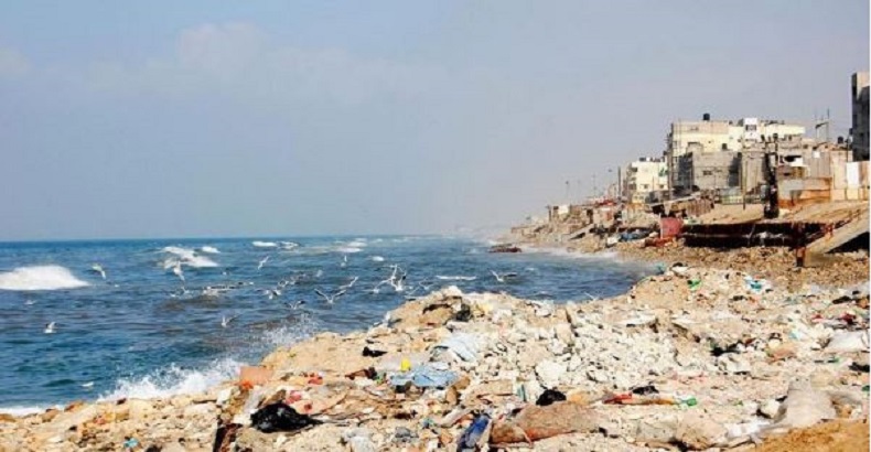 Gaza, une mer poubelle