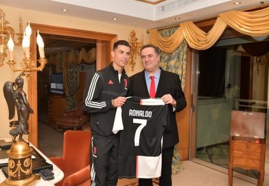 Cristiano Ronaldo rencontre le ministre des Affaires étrangères Israélien et provoque la colère de ses fans